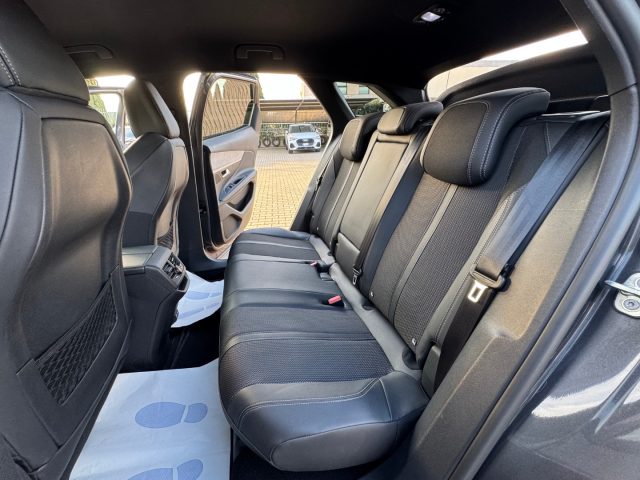 PEUGEOT 3008 usata, con USB