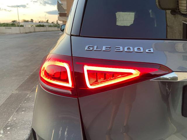 MERCEDES-BENZ GLE 300 usata, con Sensori di parcheggio posteriori