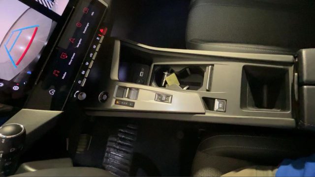 PEUGEOT 308 usata, con Controllo trazione