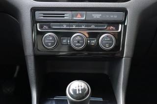 VOLKSWAGEN Golf Sportsvan usata, con Volante multifunzione