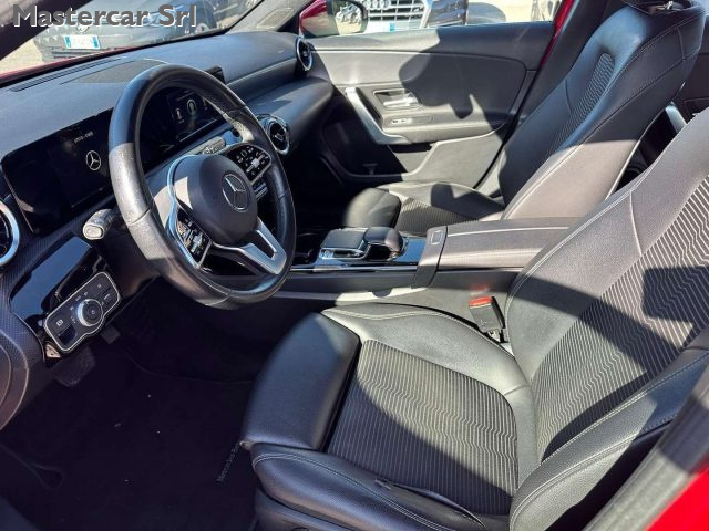 MERCEDES-BENZ A 180 usata, con Fari LED