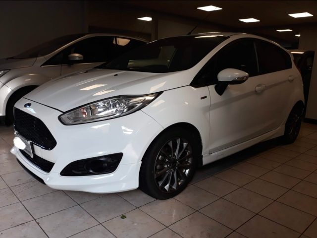 FORD Fiesta usata, con Controllo trazione