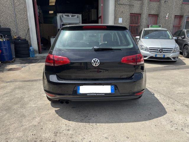 VOLKSWAGEN Golf usata, con Alzacristalli elettrici
