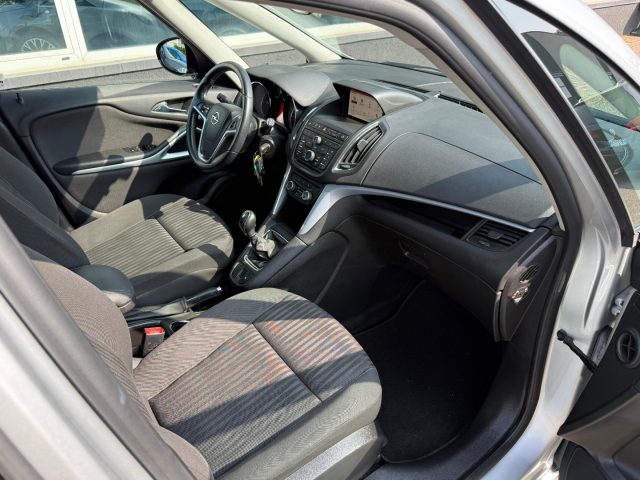 OPEL Zafira Tourer usata, con ESP