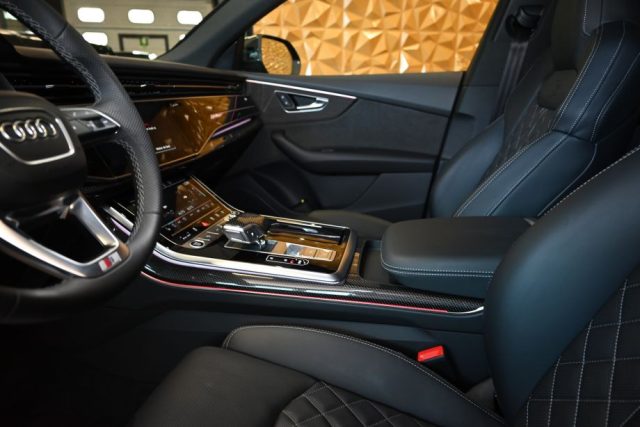 AUDI Q8 usata 39