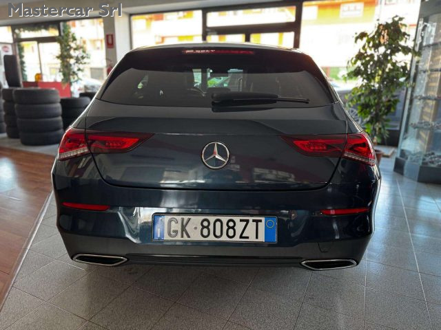 MERCEDES-BENZ CLA 200 usata, con Alzacristalli elettrici