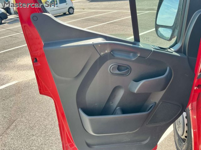 RENAULT Master usata 12