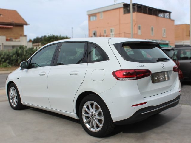 MERCEDES-BENZ B 250 usata, con Boardcomputer