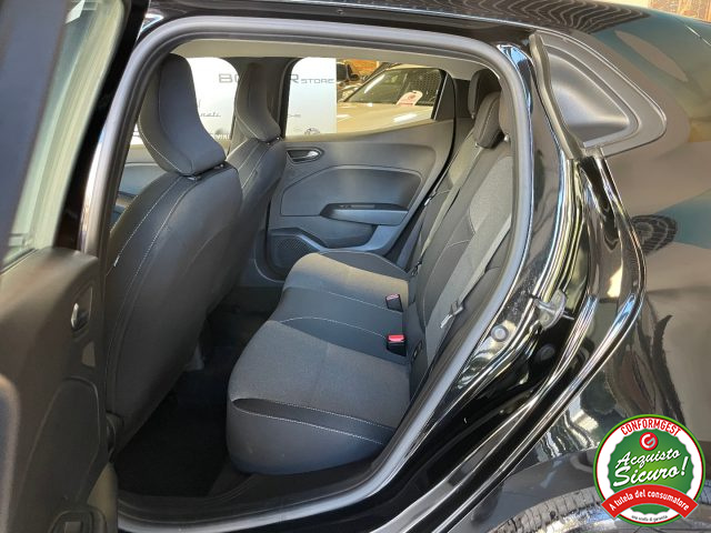 RENAULT Clio usata, con Park Distance Control