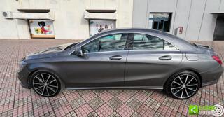 MERCEDES-BENZ CLA 220 usata, con Chiusura centralizzata