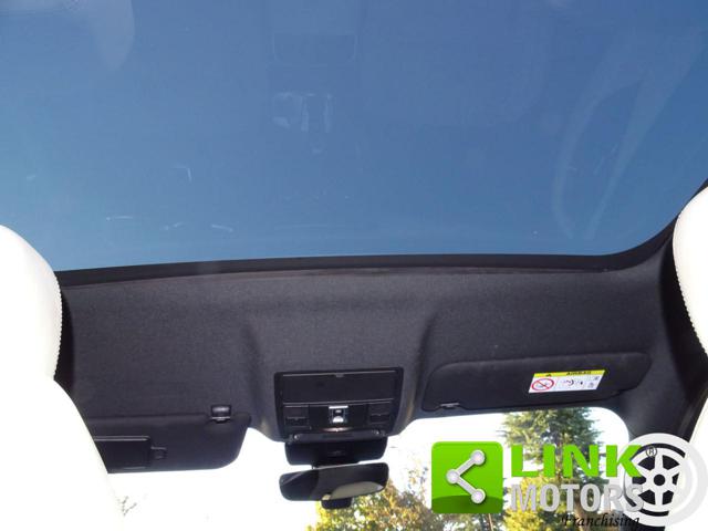 JAGUAR E-Pace usata 16