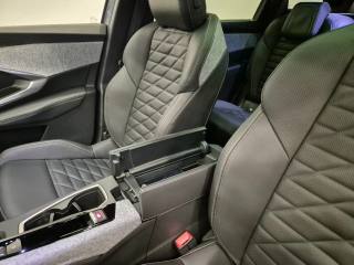 PEUGEOT 5008 usata, con Sensori di parcheggio anteriori