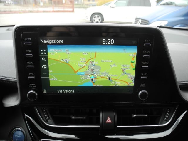 TOYOTA C-HR usata, con Isofix