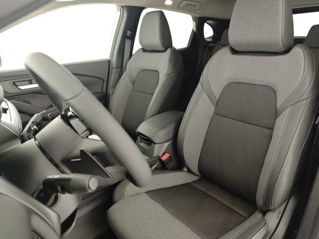 NISSAN Qashqai usata, con Fari LED