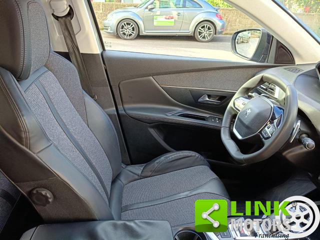 PEUGEOT 3008 usata, con Isofix
