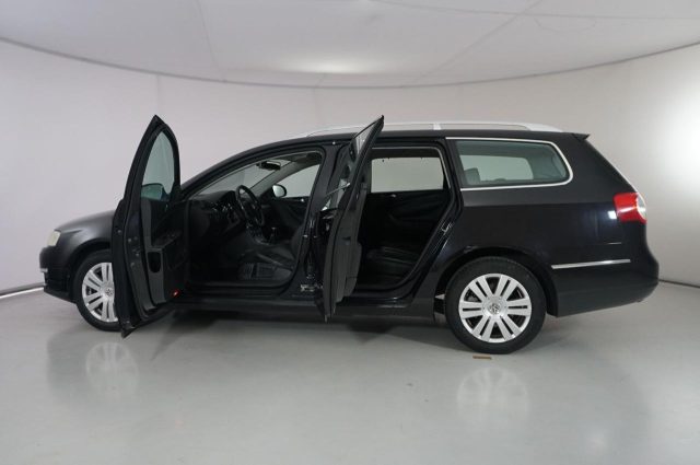 VOLKSWAGEN Passat usata, con Sedile posteriore sdoppiato