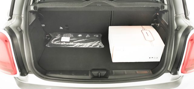 MINI Cooper SE usata, con USB