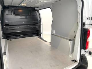 OPEL Vivaro usata, con Park Distance Control