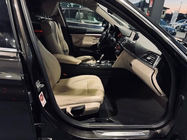 BMW 320 usata, con Servosterzo