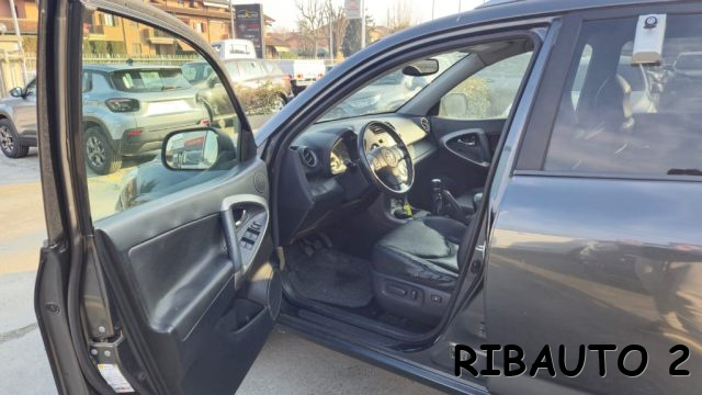 TOYOTA RAV 4 usata, con ESP
