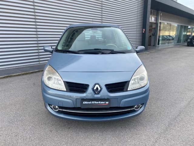 RENAULT Grand Scenic usata, con Airbag