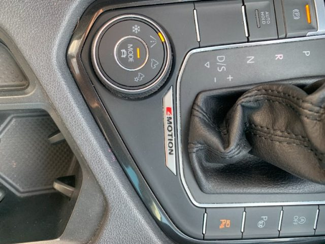 VOLKSWAGEN Tiguan usata, con USB