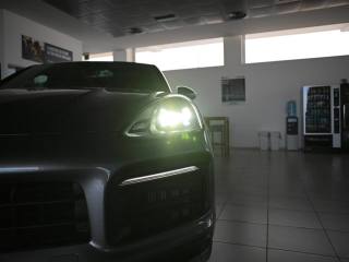 PORSCHE Cayenne usata, con Sensore di luce