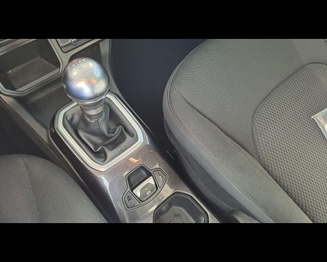 JEEP Renegade usata, con USB
