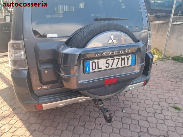 MITSUBISHI Pajero usata, con Cerchi in lega