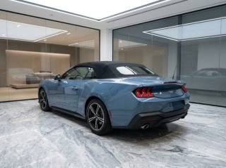 FORD Mustang usata, con Autoradio