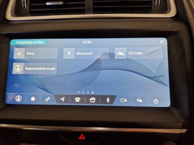 JAGUAR E-Pace usata, con USB