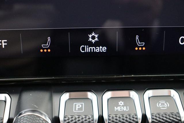 VOLKSWAGEN Amarok usata, con Park Distance Control