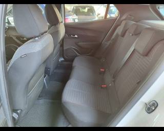 PEUGEOT 2008 usata, con Fari LED