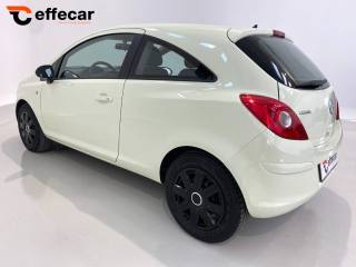 OPEL Corsa usata, con Airbag laterali