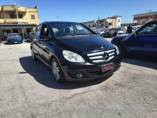 MERCEDES-BENZ B 180 usata, con Airbag laterali