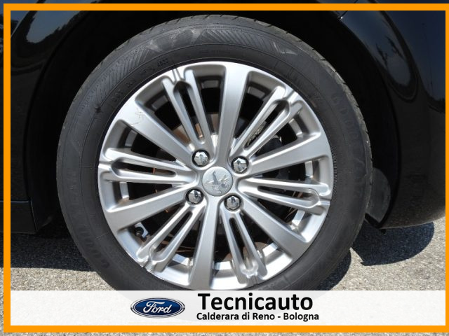 PEUGEOT 208 usata 21