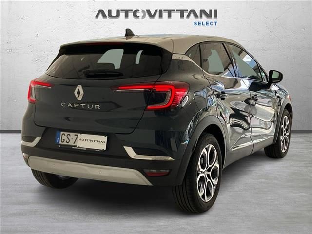RENAULT Captur usata 2