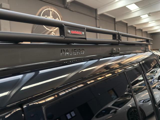 MITSUBISHI Pajero usata, con Fari Xenon