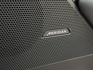 LAND ROVER Range Rover Velar usata, con Touch screen