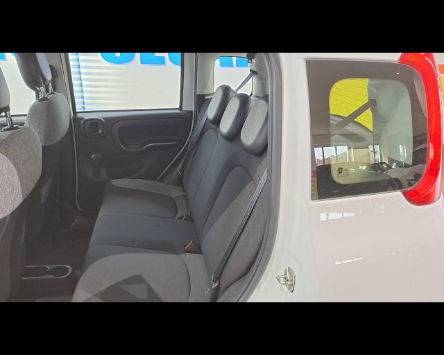 FIAT New Panda usata 18