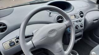 TOYOTA Yaris usata, con Immobilizzatore elettronico