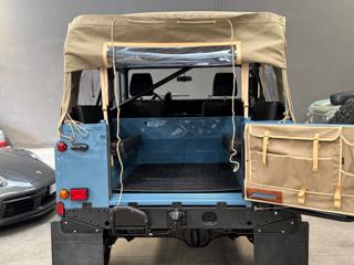 LAND ROVER Defender usata 8