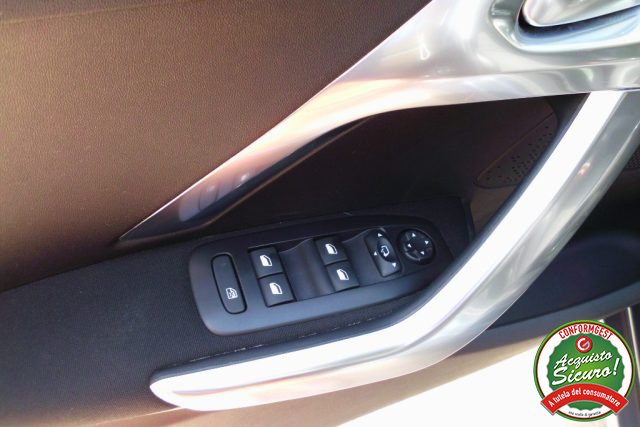 PEUGEOT 2008 usata, con Fendinebbia