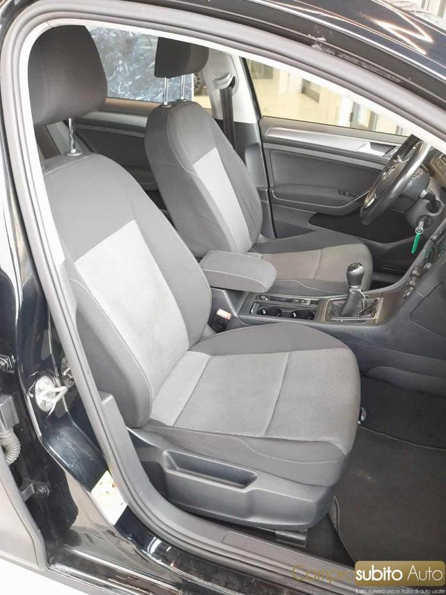 VOLKSWAGEN Golf usata, con Park Distance Control