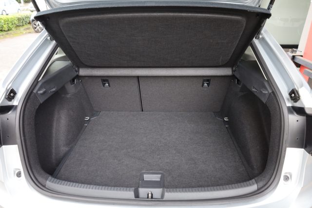 VOLKSWAGEN Taigo usata 95