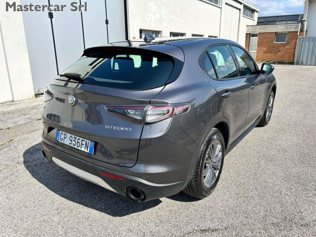 ALFA ROMEO Stelvio usata, con Autoradio