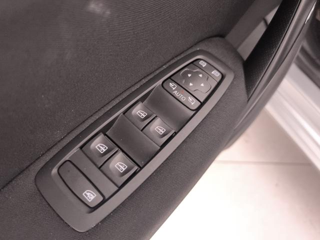 RENAULT Megane usata, con Touch screen