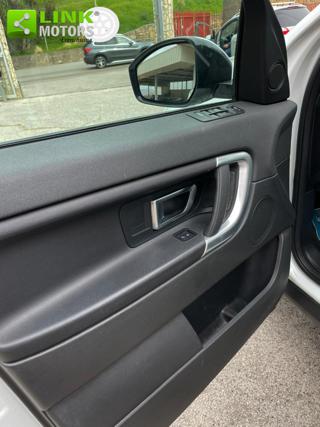 LAND ROVER Discovery Sport usata, con Sedile posteriore sdoppiato