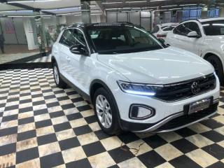 VOLKSWAGEN T-Roc usata, con Airbag