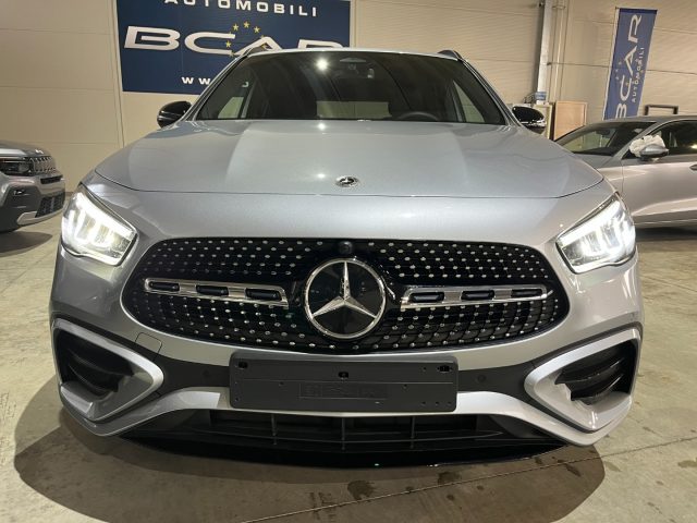 MERCEDES-BENZ GLA 200 usata, con Airbag